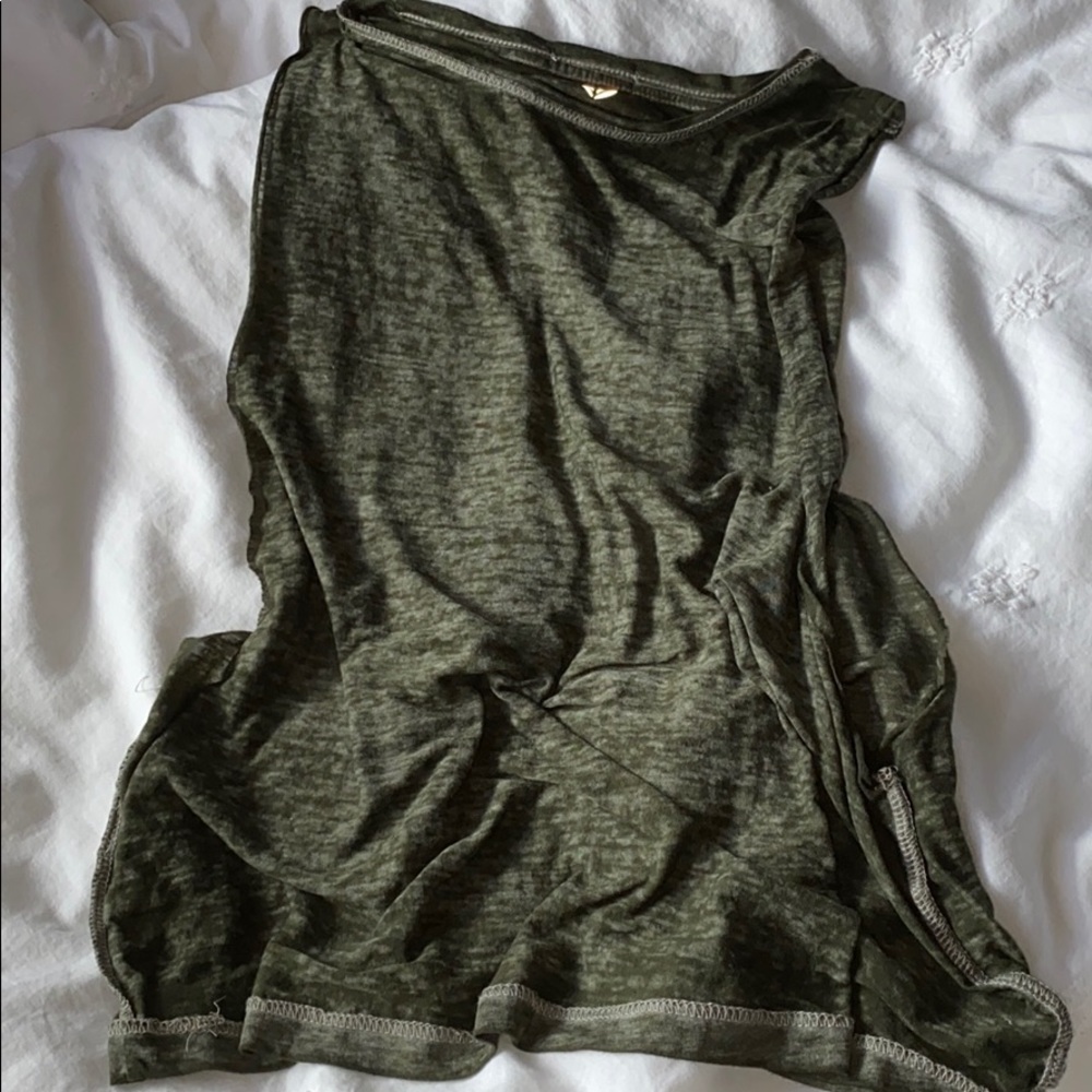 5 pack basic tops - Picture 2 of 6